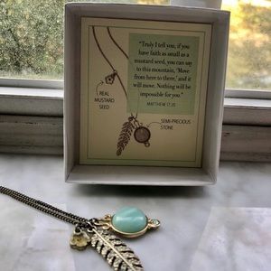 Premier Designs Gold Semi-Precious Stone Necklace